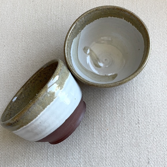 2 POTTERY CEREAL BOWLS /SOUP BOWL /SALAD /MIXING